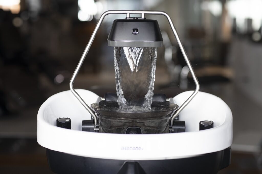 55E15AE6 14A8 4F04 94D5 2C3A1131FAC7 1024x682 - ☆頭浸浴導入☆